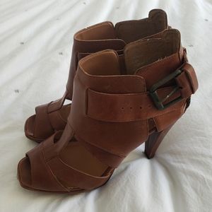Steve Madden Brown Leather Booties